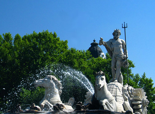 fuente neptuno madrid